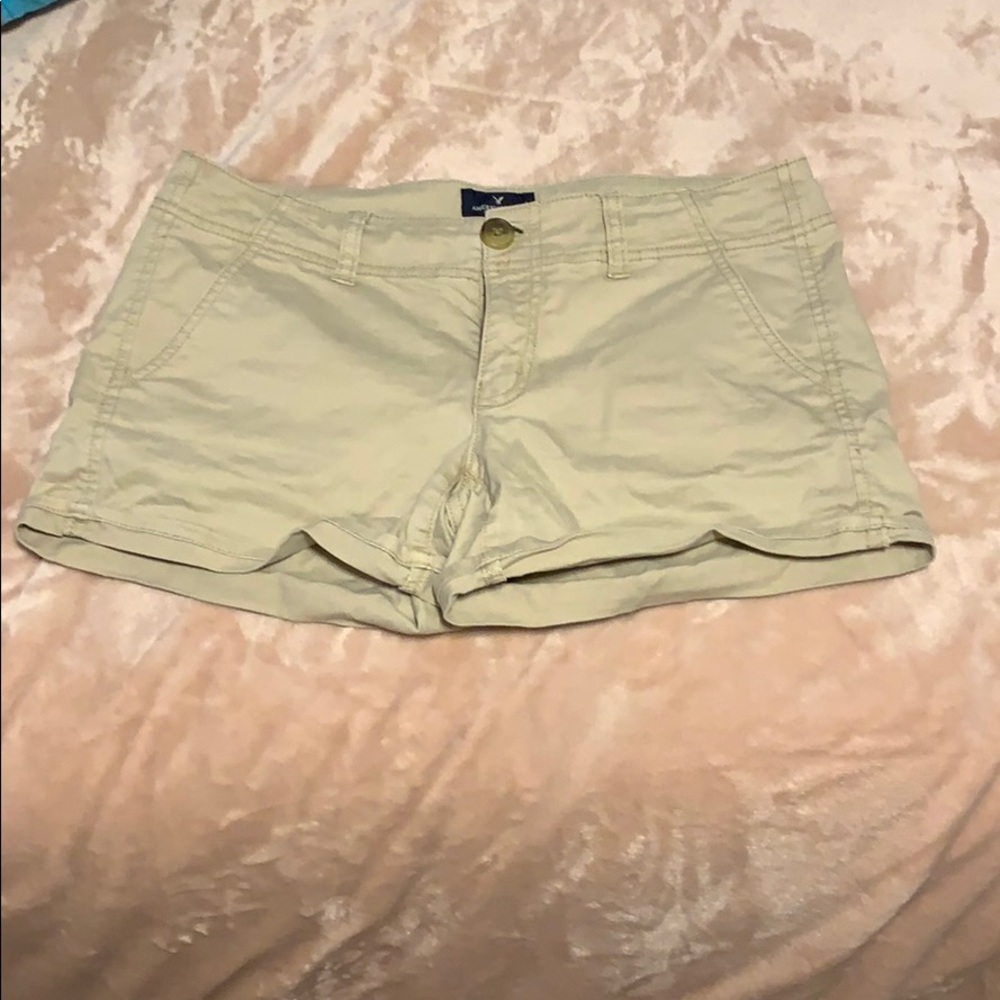 Tan khaki shorts